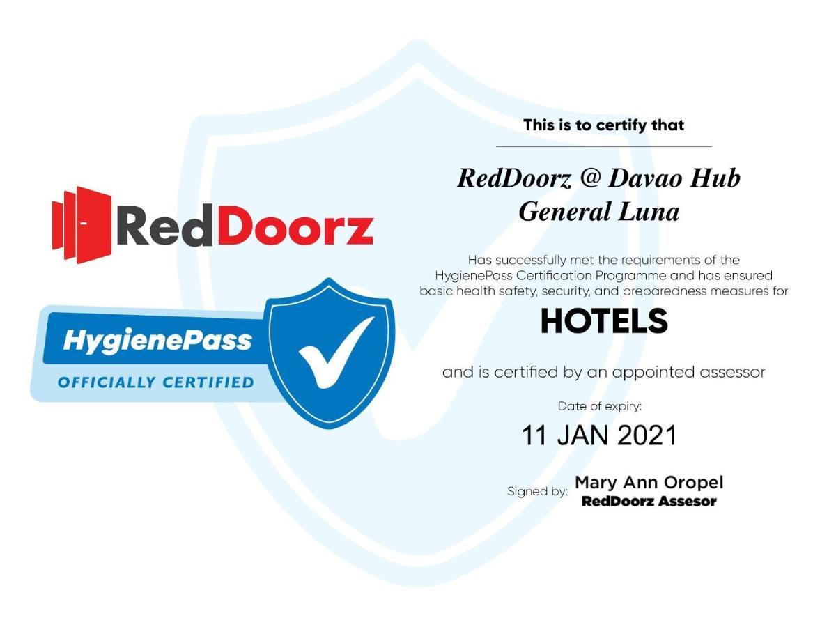 Reddoorz @ Davao Hub General Luna Kültér fotó