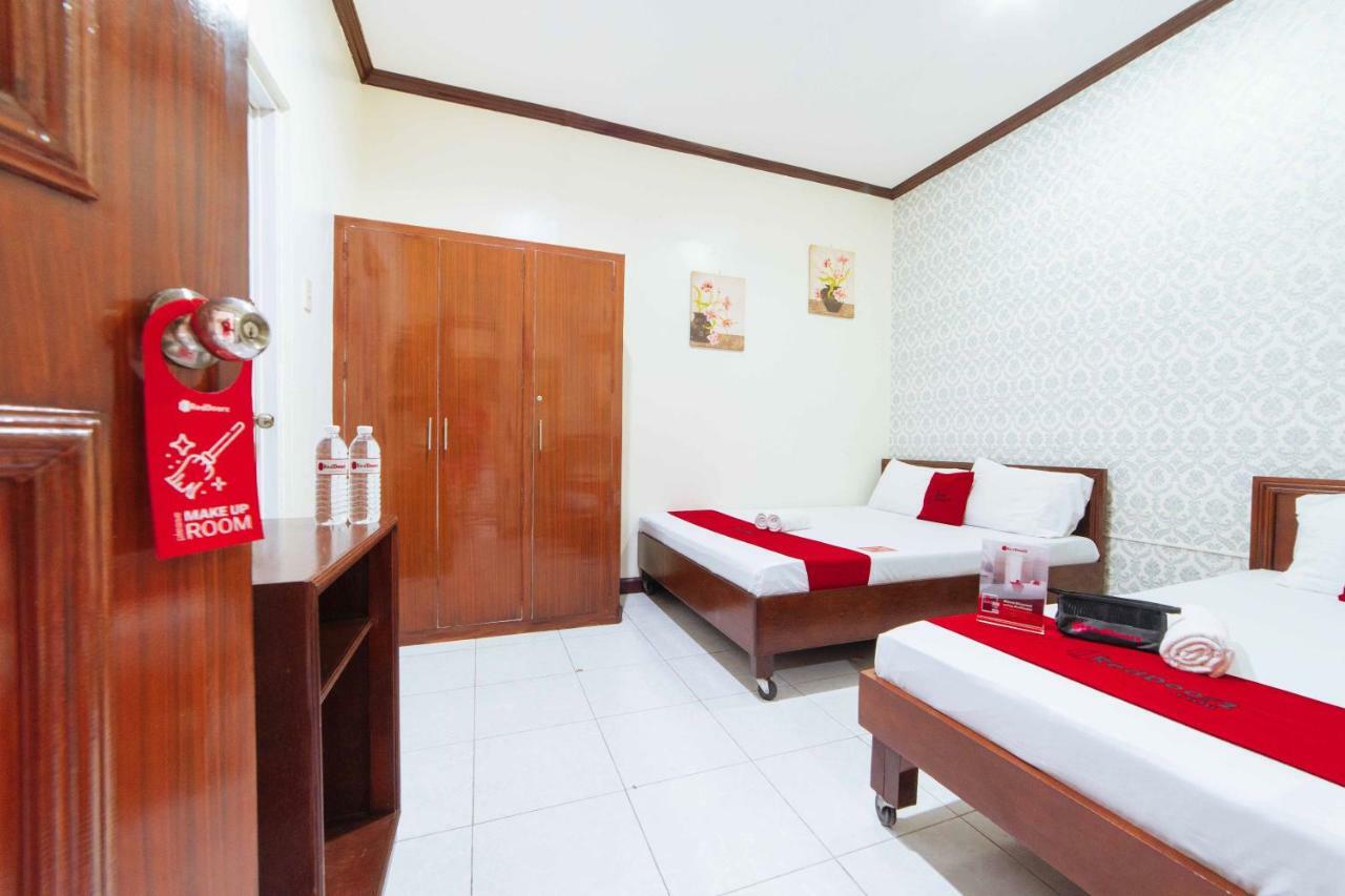 Reddoorz @ Davao Hub General Luna Kültér fotó